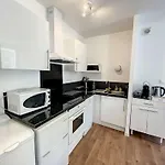 Cosy Avec Ascenseur A 150m De La Et Casino, Wifi Gratuit - Fr-1-361-330